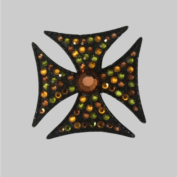 Vintage Maltese Cross Capri Pendant - Picture 5 of 8